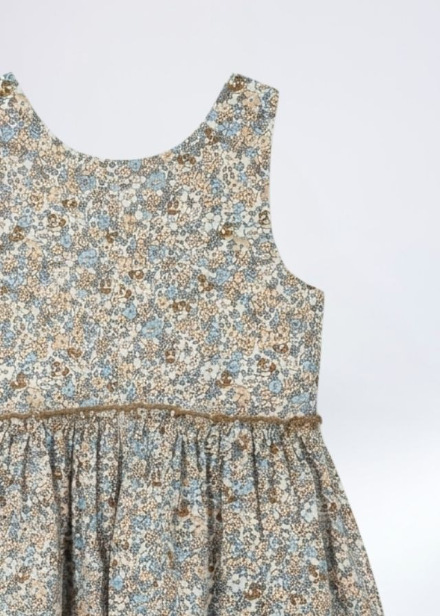 Vestido liberty floreado para niñas